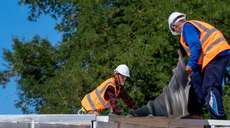 Professional gutter cleaning in Chatham, MA